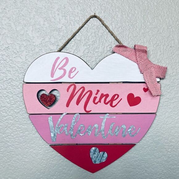 Valentine Farmhouse Plank Heart Wall Decor Sign - Picture 2 of 4